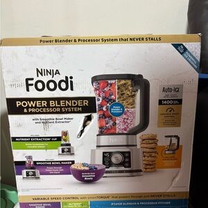 Ninja Foodi Blender with Black and Silver Finish